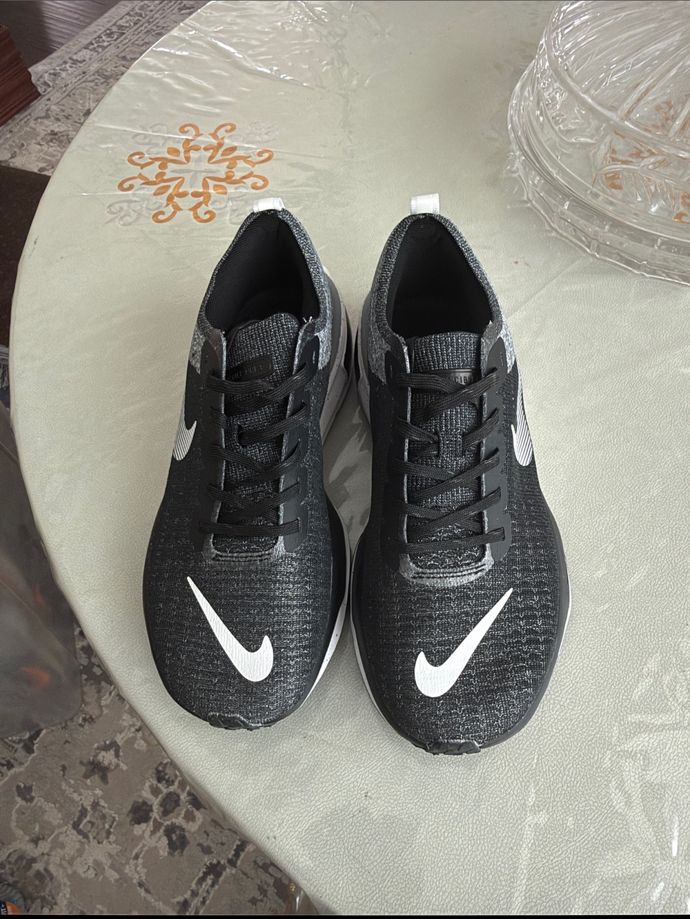Nike Black and White Men's Lightweight Training Sneakers